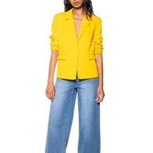 Load image into Gallery viewer, Callie Lives Elaine in the Sun AKIRA Spring Forward Relaxed Fit Yellow Blazer 1X
