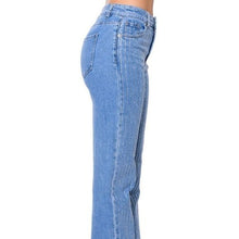 Lade das Bild in den Galerie-Viewer, Wholesale Callie Pinstripe Plus: Rhinestone Straight Leg Jeans 2 Pack 11 15
