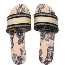 Load image into Gallery viewer, Miz Burlap by the Pool Flat Sandal
