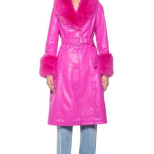 Charger l&#39;image dans la galerie, Stasia Land: Faux Fur Pink Vegan Leather Coat L
