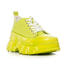 Lade das Bild in den Galerie-Viewer, Callie Lives Stasia Blog Neon Lime Green Platform Sneaker 8
