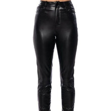 Lade das Bild in den Galerie-Viewer, Callie Lives Xena Slick Like Butter Vegan Leather High-waisted Black Pants Small
