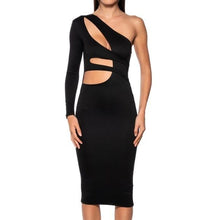 Cargar imagen en el visor de la galería, Callie Lives Xena Akira Show Stopper Cut Out Black Midi Dress Large
