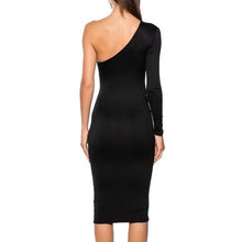 Cargar imagen en el visor de la galería, Callie Lives Xena Akira Show Stopper Cut Out Black Midi Dress Large
