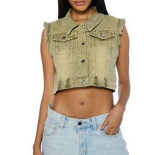 Charger l&#39;image dans la galerie, Callie Lives Miz Stone Washed AKIRA Olive Denim Crop Vest
