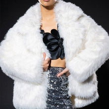 Carica l&#39;immagine nel visualizzatore di Gallery, Stasia Popping Collar Reversible Oversized Faux Fur Puffer Coat O/S SML
