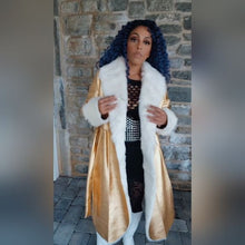 Lade das Bild in den Galerie-Viewer, Wholesale Callie Gold Show: Oversized Fur-Lined Belted Trench 2 Pack
