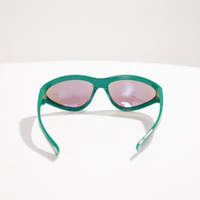 Lade das Bild in den Galerie-Viewer, Miz Reflective Shades: Radiate Brilliance IN PINK GREEN OR WHITE

