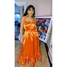 Lade das Bild in den Galerie-Viewer, Wholesale Callie Shining: Boho Chic Orange Satin Loose Ruffle Hem Cami Strap Maxi Dress SM
