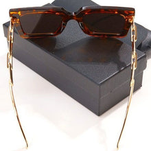 Charger l&#39;image dans la galerie, Callie Tortoise Squared: Gray Gold Arm Sunglasses
