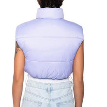 Lade das Bild in den Galerie-Viewer, Callie Lives Stasia Said Reverse: Lilac Purple &amp; Powder Blue Crop Puffer Vest XL
