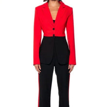 Lade das Bild in den Galerie-Viewer, Miz 34th Street Colorblock Red &amp; Black Blazer Small
