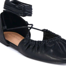 Ladda upp bild till gallerivisning, Callie Lives Elaine Ballet AZALEA WANG Black Lace Up Flat 7.5
