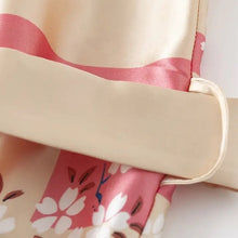 Charger l&#39;image dans la galerie, Callie Lives Champagne Kimono Robe 3/4 Length Intimates Loungewear Fashionistas
