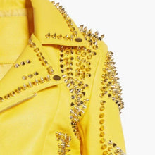 Ladda upp bild till gallerivisning, Callie Dreaming Azalea Wang Yellow Winter: Gold Spiked Moto Jacket L
