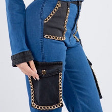 Carica l&#39;immagine nel visualizzatore di Gallery, Wholesale 3Pack: Callie Chained Cargo: Wide Leg 4-Pocket Denim Blue Stretch Jeans Black &amp; Gold
