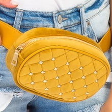 Carica l&#39;immagine nel visualizzatore di Gallery, Wholesale 3 Pack: Callie Quilted: Gold Stud Velvet Crossbody Belt Bags
