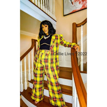 Lade das Bild in den Galerie-Viewer, Callie Berry: Sunshine Yellow Puff Sleeve Plaid Oversized Blazer Palazzo Suit
