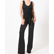 Lade das Bild in den Galerie-Viewer, Wholesale 3 Pack: Callie Zip: Vintage Style Scoop Neck Sash Black Romper Jumpsuit
