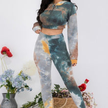 Carica l&#39;immagine nel visualizzatore di Gallery, Wholesale 3 Pack: Miz Cropped &amp; Dyed: Kangaroo Pocket Hoodie Jogger Gray Green Mustard Pant Set
