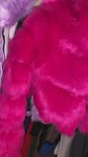 Laden und Abspielen von Videos im Galerie-Viewer, Stasia Rainbow: Plus Size Fuzzy Faux Fur Cropped Winter Puffer Jackets
