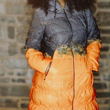 Cargar imagen en el visor de la galería, Miz Winter Puffer: Dotted Ombre Orange Drawstring Collar Long Coat L/XL
