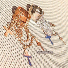 Carica l&#39;immagine nel visualizzatore di Gallery, Wholesale 5Pack: Callie Christian: Triple Chain Layer Charm Rings
