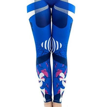 Load image into Gallery viewer, Callie Symmetric Windmill Star 3D Graphic Leggings M
